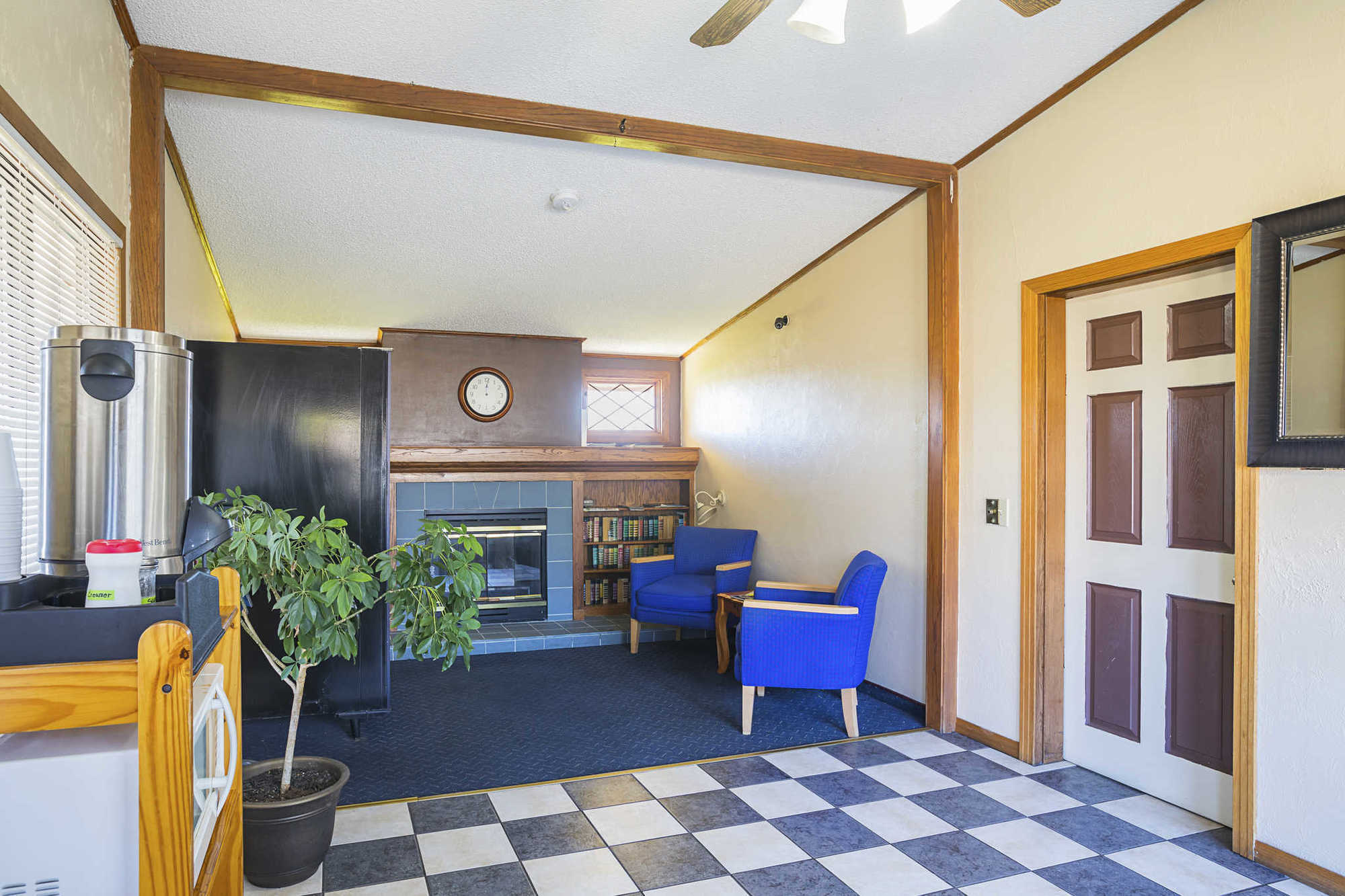 Fairbridge Inn Express Battle Creek Interior photo