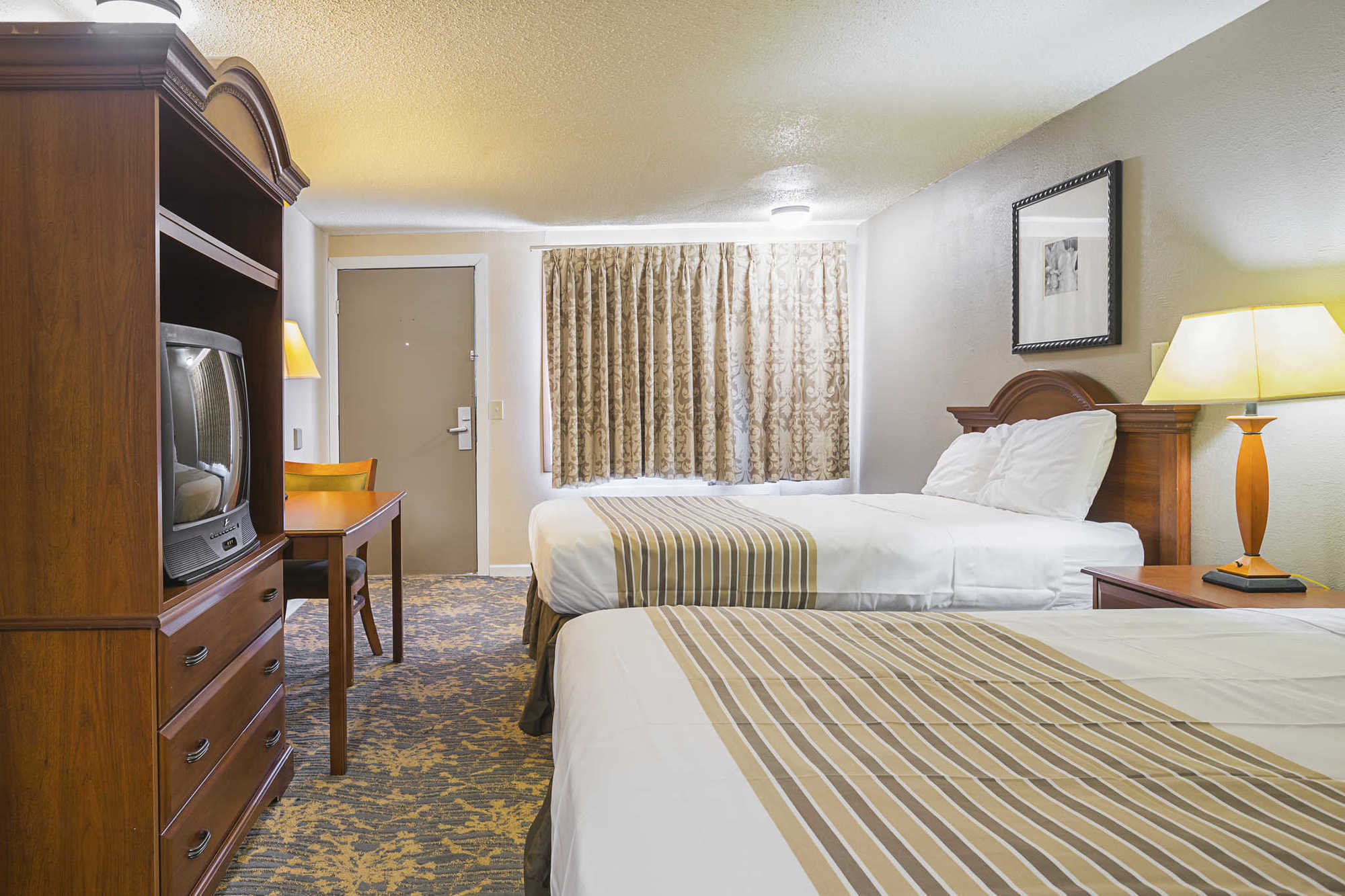 Fairbridge Inn Express Battle Creek Room photo